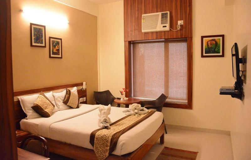 Hotel Eden Roc Bhubaneswar Dış mekan fotoğraf